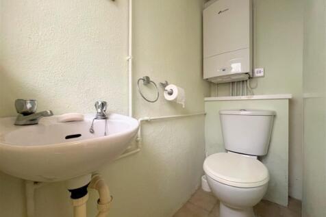 DOWNSTAIRS CLOAKROOM