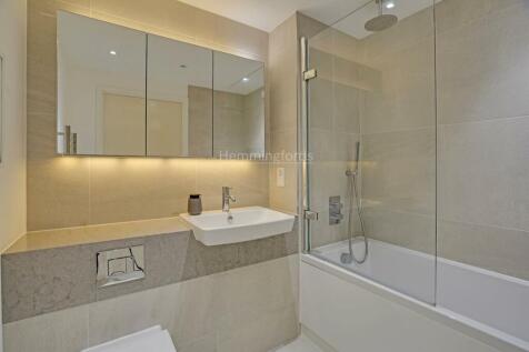 06-e72780843-MK-HMF-Flat 3 18 Canalside-26-medium.