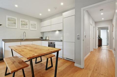 12-45adGCHMF - Flat 1 103 Copenhagen St - Receptio