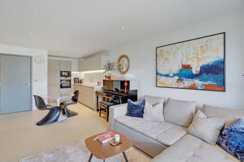 12-2791Reshoot-MK-HMF-Flat 12 17 Canalside Square-
