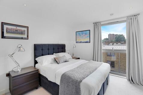 01-ac59Reshoot-MK-HMF-Flat 12 17 Canalside Square-