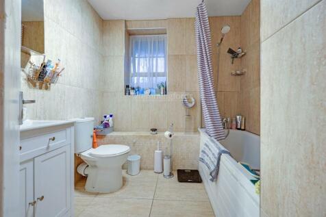 05-d41881175 VM HMF 43 NORTHAMPTON ST N1 2HX_7415-