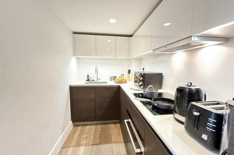 kitchen c.jpg
