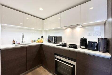 Kitchen e.jpg