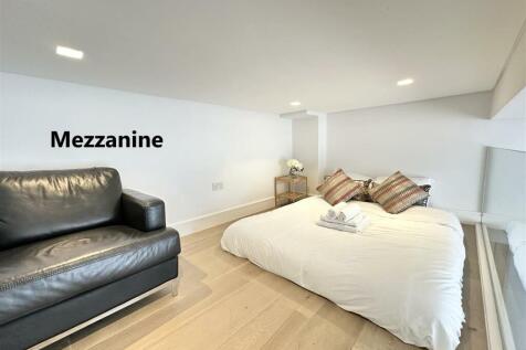Mezzanine c.jpg