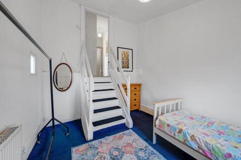 13-073981601 - HMF - NS - 30 Fairthorn Road SE7 7R