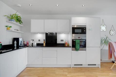 08-754582533-HMF-JJ-101 Masher Court-22-medium.jpg