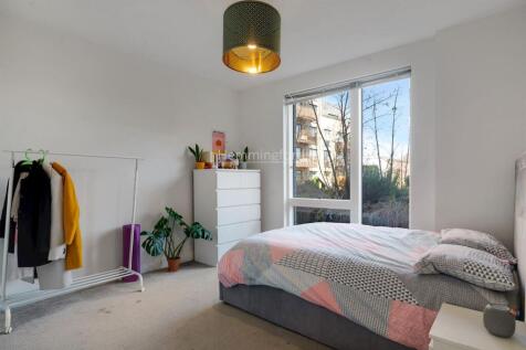 04-ee7382533-HMF-JJ-101 Masher Court-10-medium.jpg