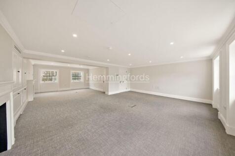 17 Carlisle Street - fkhCTXUusAM1DSm1Qklb.jpg