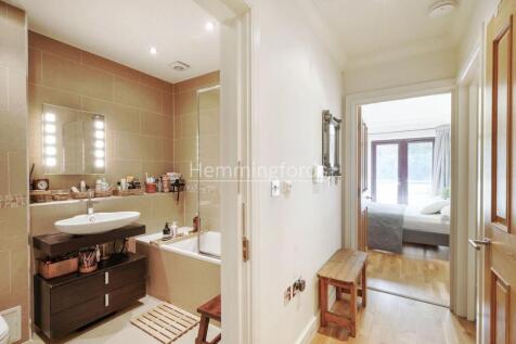 Flat 8, Maple Leaf Court - KfzfmBG8AFG4wpBxz93X.jp