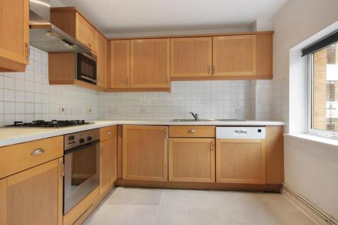 08-da4777446 - AM - 56 Leeds Court, 201 St. John S