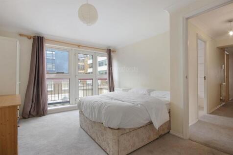 14-4dda77446 - AM - 56 Leeds Court, 201 St. John S