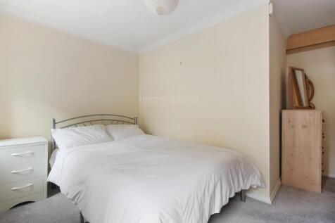 07-c2f977446 - AM - 56 Leeds Court, 201 St. John S