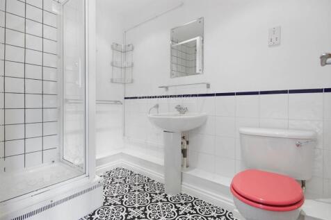 13-b25d77446 - AM - 56 Leeds Court, 201 St. John S