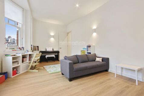 02-88a978574 374, Muswell Hill Broadway London, N1
