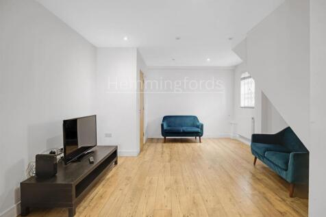 05-f84f83570-HMF-JJ-Kingsland Rd-7-medium.jpg