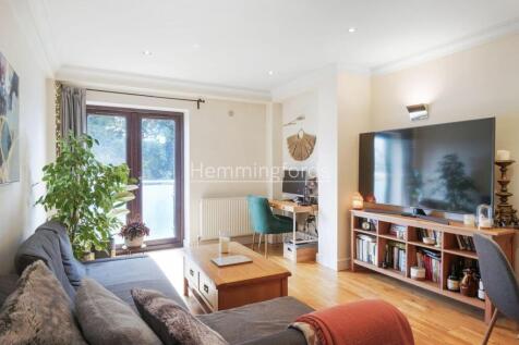 Flat 8, Maple Leaf Court - UZVcQ9audhnT6wwiZ18R.jp