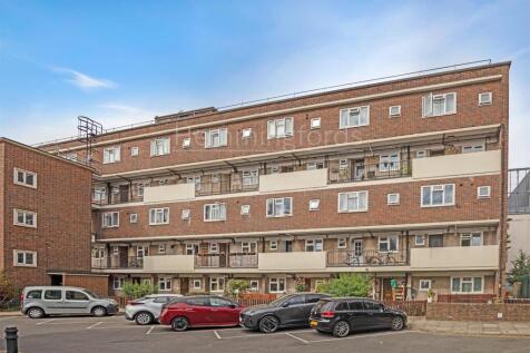 05-7c8184044-HMF-JJ-Hemsworth Court-5-medium.jpg