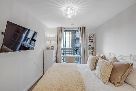 10-1f7784105-HMF-JJ-Palmers Rd-10-medium.jpg