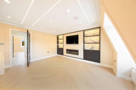 233E Elgin Avenue - PFQuRd1vbou0x7A1JQLN.jpg