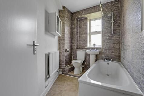 12-thumb6edaJHHFI - 3 Heatfield Garden - 34.jpg