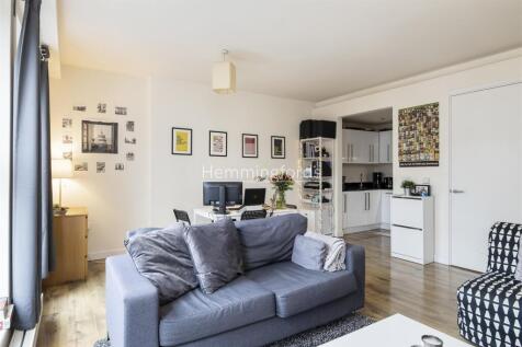 Hemmingfords- Flat 5, 54 Grays Inn Road-3_Lo_Water