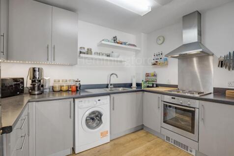 09-b47b84313-HMF-JJ-42,46 Palmers Rd-15-medium.jpg