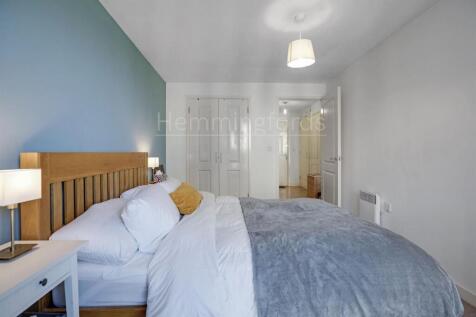 02-bcd584313-HMF-JJ-42,46 Palmers Rd-8-medium.jpg