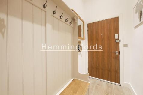 Flat 2, Wycliffe House-04.jpg