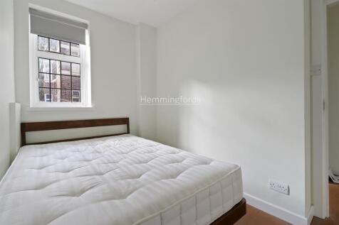 04-3b1578696 - AM - 67 Clare Court, Judd Street Lo