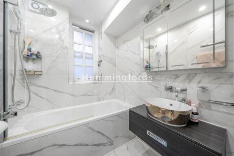 111 Scott Ellis Gardens-07.jpg