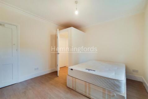 3_Main Bedroom-2.jpg