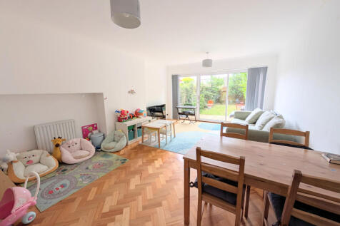 2 Bed Terrace House