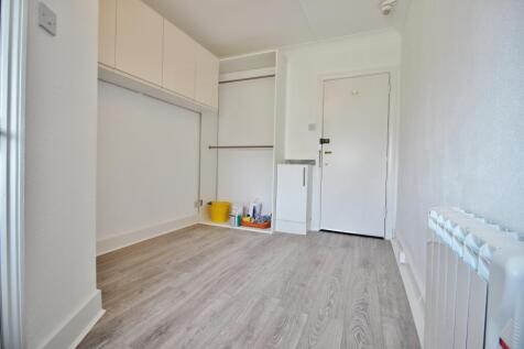 Lounge / Bedroom