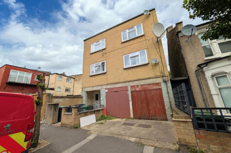 2 Double Bed Flat
