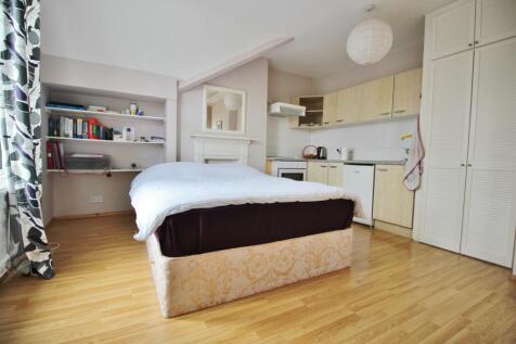 Lounge / Bedroom