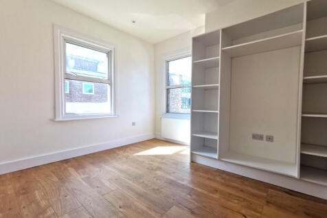 Lounge / Bedroom