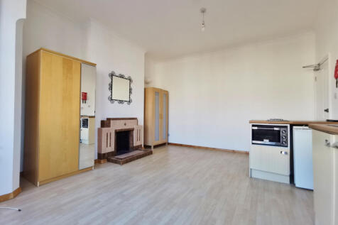 Lounge / Bedroom