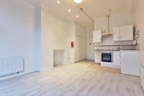 Lounge / Bedroom