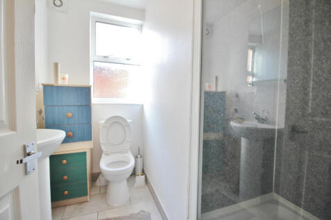 Shower Room 2