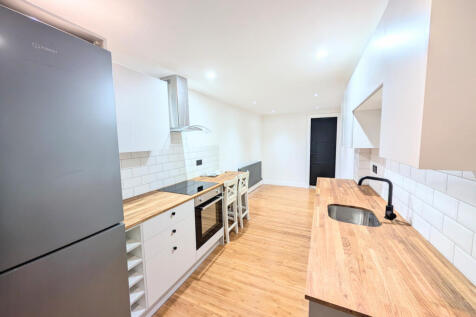Self-Contained 1 Bed Annex