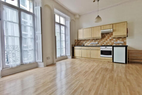 Studio with shared WC