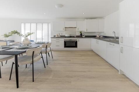 A cosy space to cook, gather, and unwind