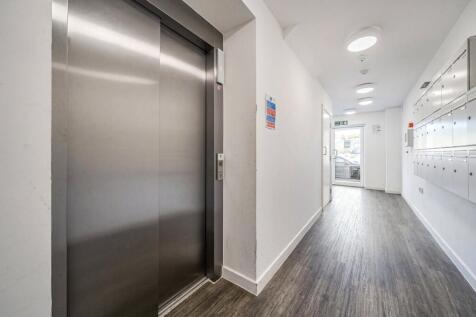 1350969-16-68d118...