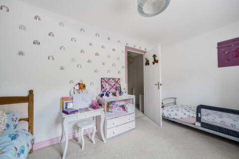 1362368-7-68dfe19...