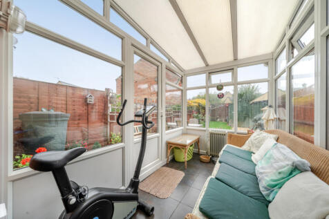 1353812-6-68de3da...