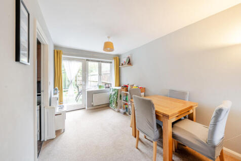 1376608-4-690c798...