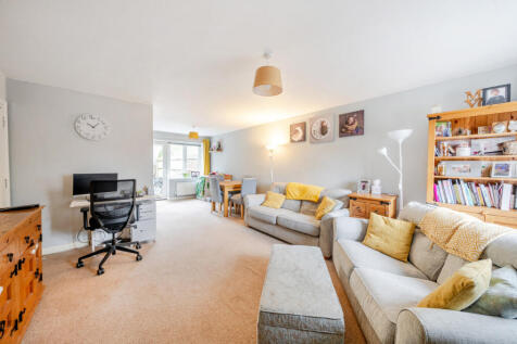 1376608-9-690c7a0...