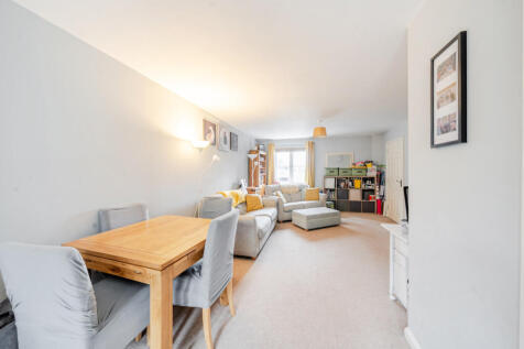 1376608-18-690c7b...