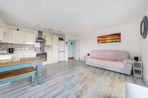 1374672-5-690dc4f...